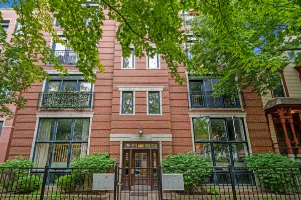 844 W Roscoe Street #3E, Chicago, IL 60657