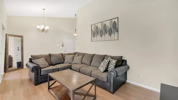 Chicago Ridge, IL 60415,10298 Southwest Highway #3C