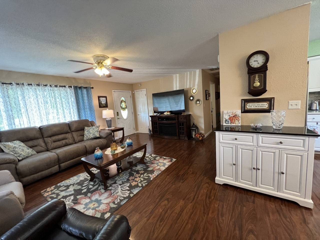Duquoin, IL 62832,240 Wedgewood Lane