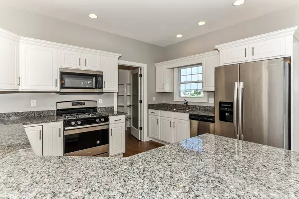 Bourbonnais, IL 60914,1973 Summerfield Lane