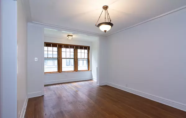 Chicago, IL 60614,2317 N COMMONWEALTH Avenue #1W