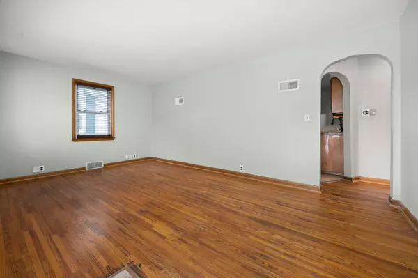 Dekalb, IL 60115,735 N 6th Street