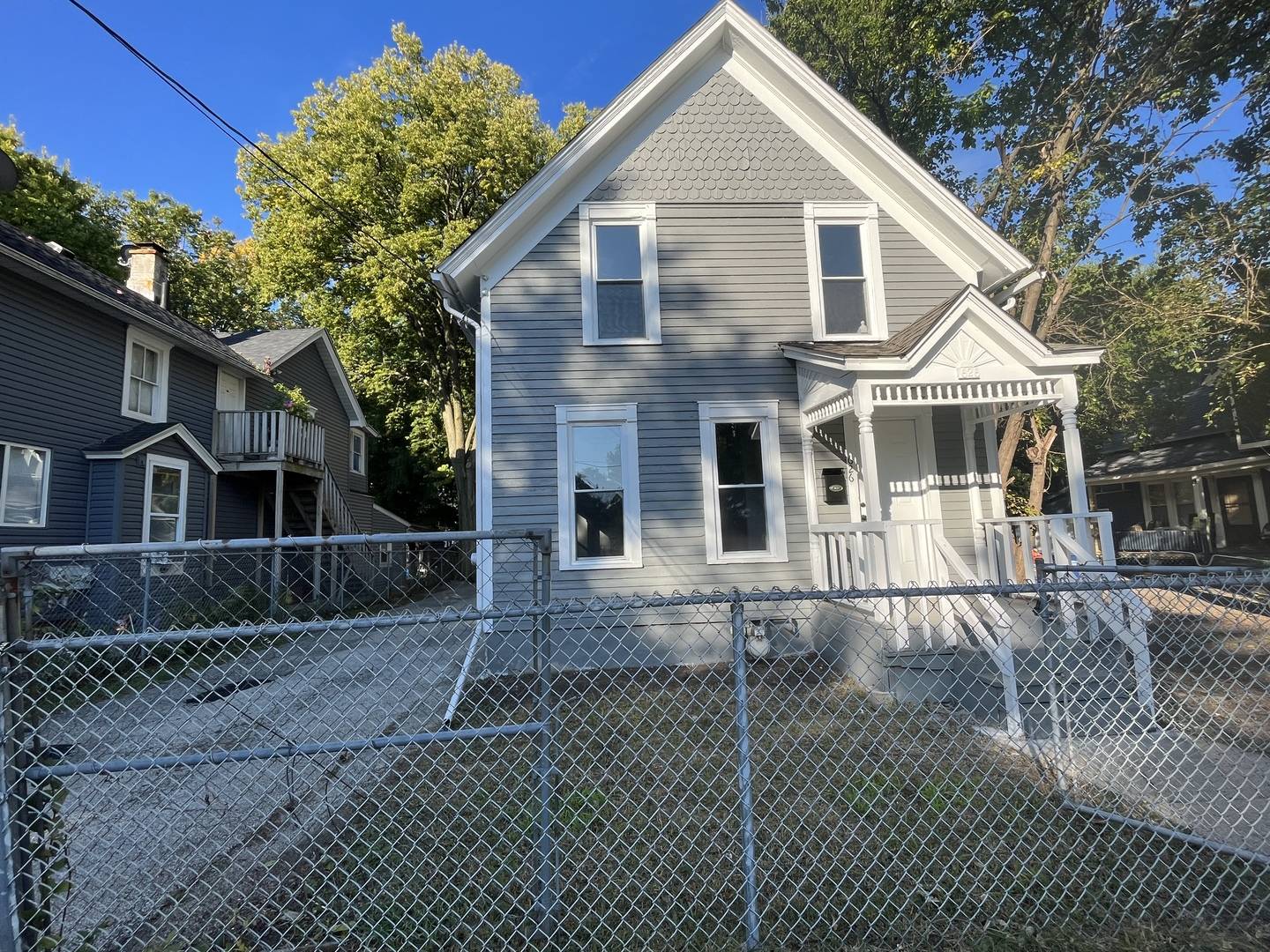 626 Iowa Avenue, Aurora, IL 60506