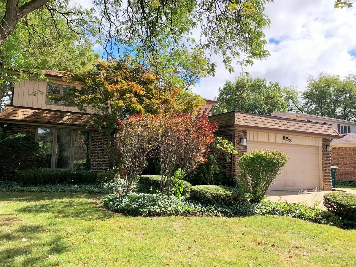 Wilmette, IL 60091,558 Hunter Road