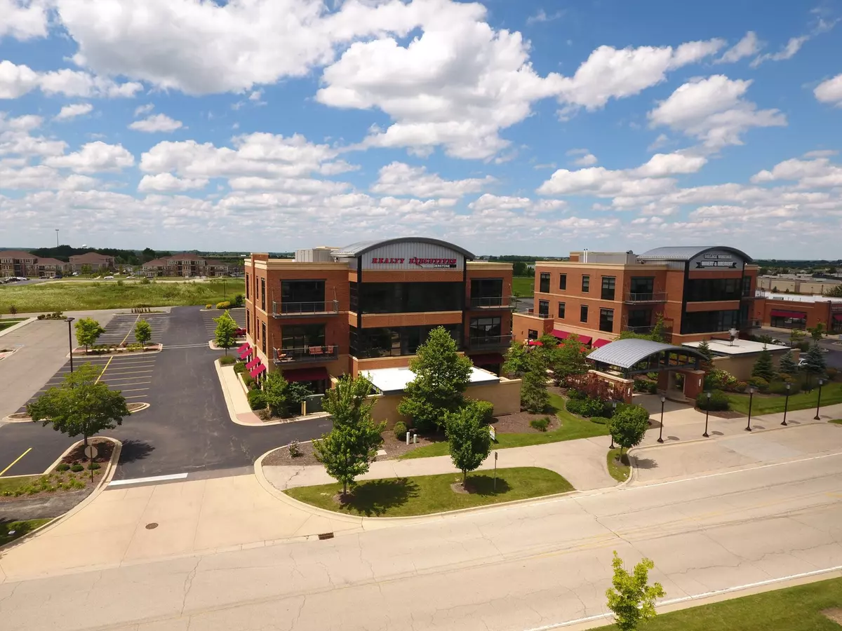 Algonquin, IL 60102,2390 Esplanade Drive #200C