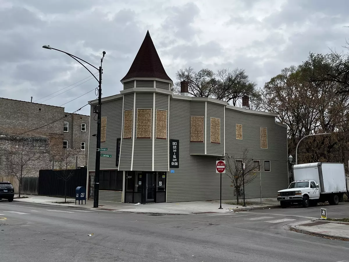Chicago, IL 60651,5234 W Chicago Avenue