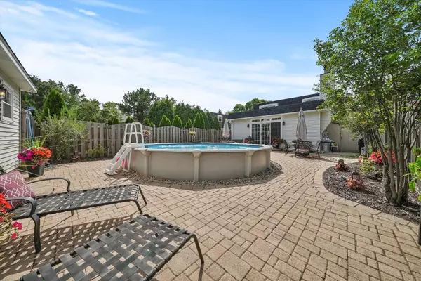 Western Springs, IL 60558,4407 Howard Avenue