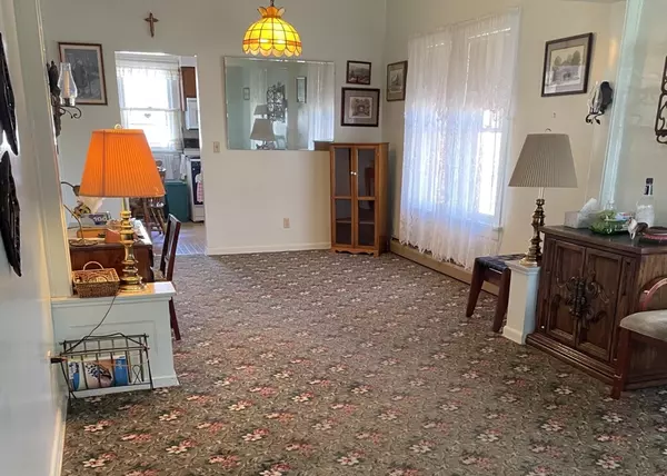 Momence, IL 60954,312 E 6th Street