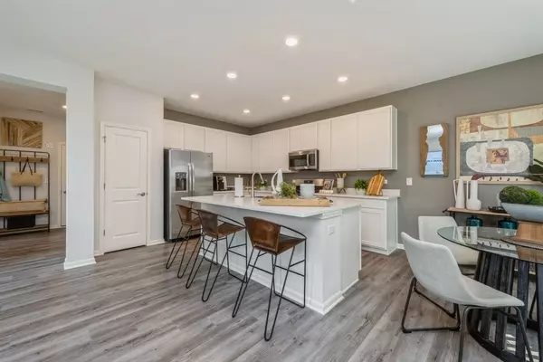 Mchenry, IL 60050,1024 Draper Road