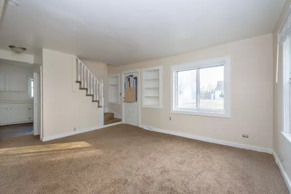 Round Lake Heights, IL 60073,908 Flintwood Court