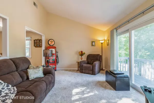 Algonquin, IL 60102,815 W Vista Drive