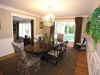 Oak Brook, IL 60523,2 Ivy Lane