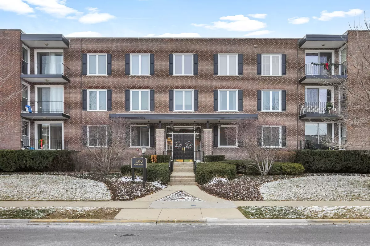 Lake Forest, IL 60045,1350 N Western Avenue #308