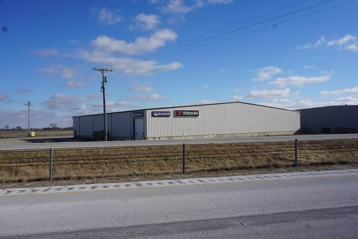 Ashkum, IL 60911,2649 N 900 East E Road