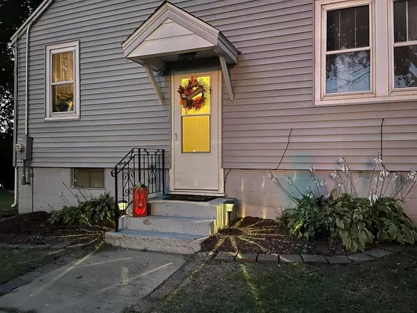 Marseilles, IL 61341,222 W Bluff Street