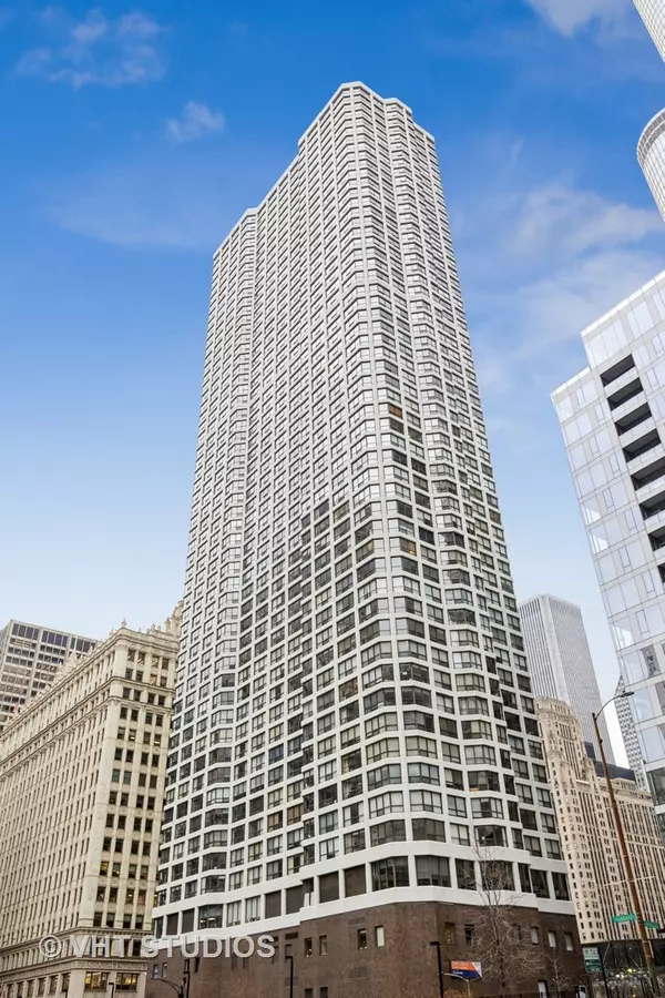 Chicago, IL 60611,405 N Wabash Avenue #5004