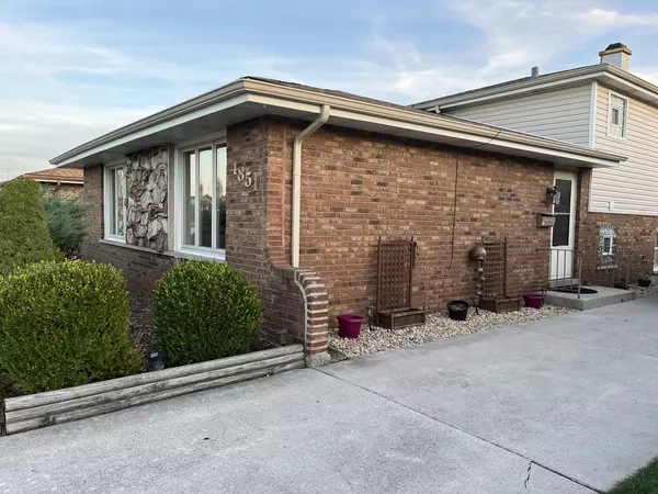 Alsip, IL 60803,4851 W 121st Place