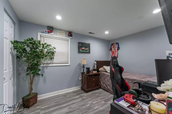 Stone Park, IL 60165,1821 N 40th Avenue