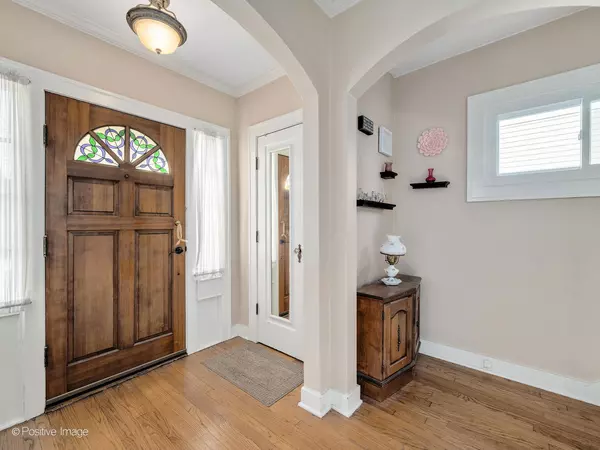 Western Springs, IL 60558,4225 Garden Avenue