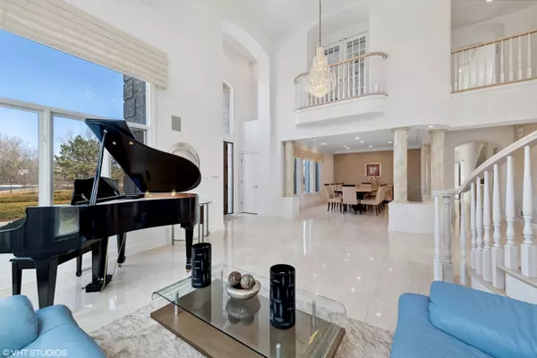 Inverness, IL 60010,1580 Macalpin Circle