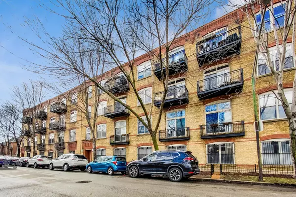 Chicago, IL 60647,1740 N MAPLEWOOD Avenue #208