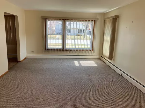 Oak Lawn, IL 60453,10012 S Komensky Avenue