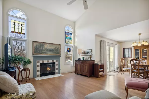 Downers Grove, IL 60515,5420 Ashbrook Place #48