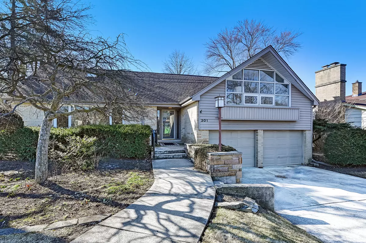 Western Springs, IL 60558,301 52nd Place