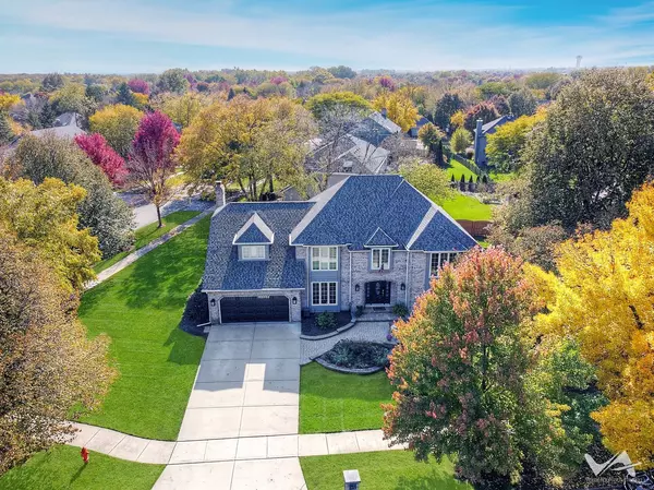 440 Hawley Court, Naperville, IL 60565