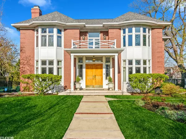 Wilmette, IL 60091,1133 Manor Drive