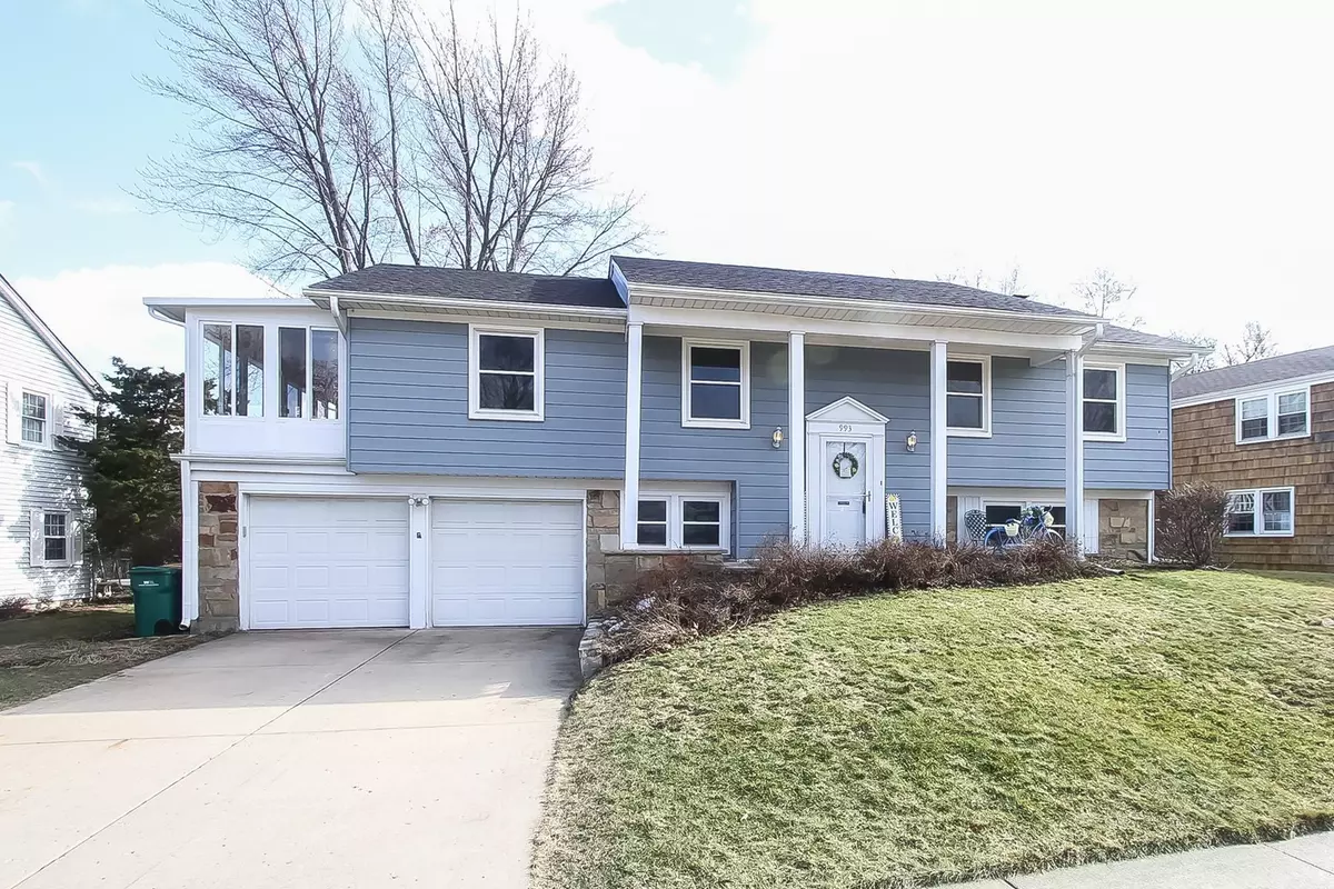 Buffalo Grove, IL 60089,993 BERNARD Drive