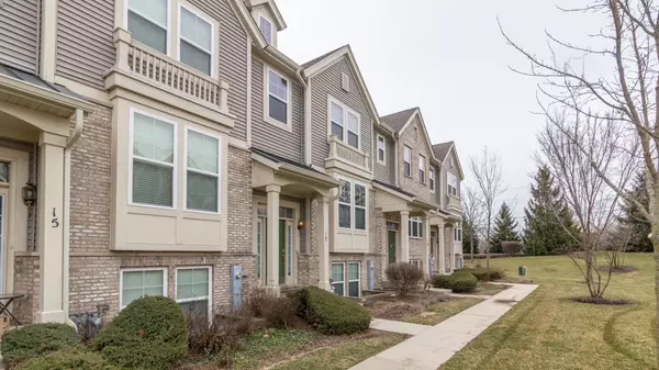 Streamwood, IL 60107,17 Veneto Court