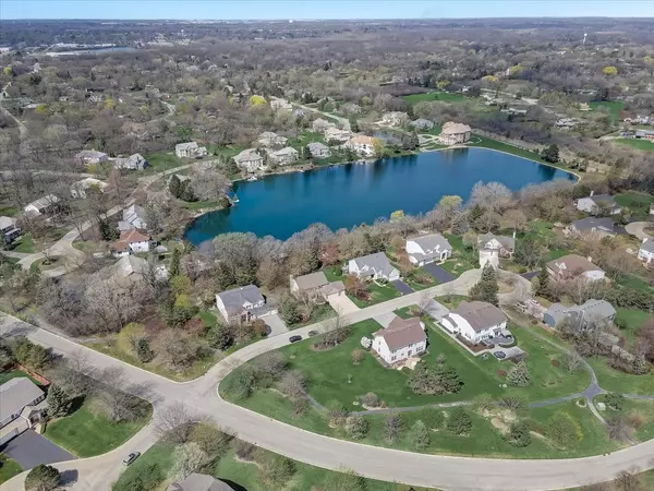 Green Oaks, IL 60048,14469 Twin Lakes Court