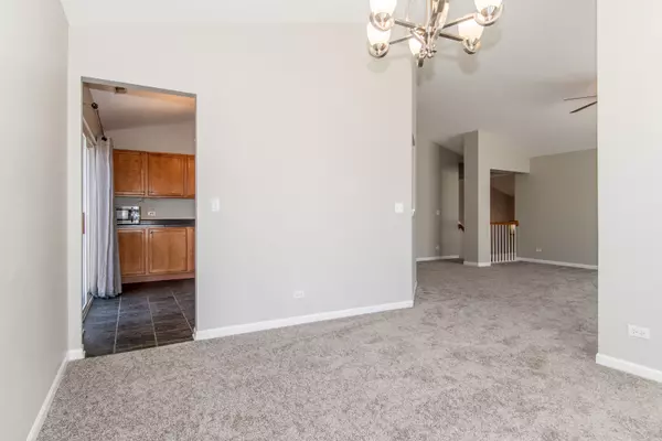 Aurora, IL 60502,3132 Ollerton Avenue