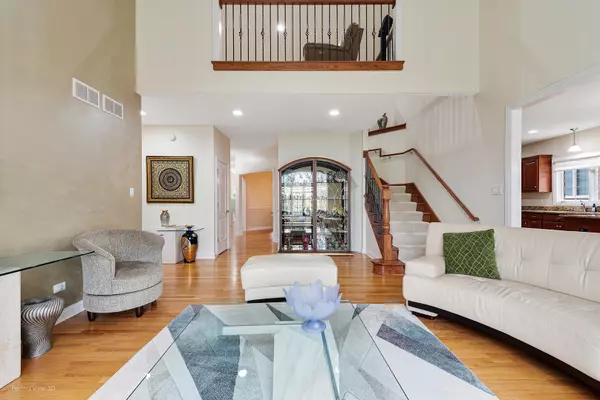 Orland Park, IL 60467,10435 Crown Drive