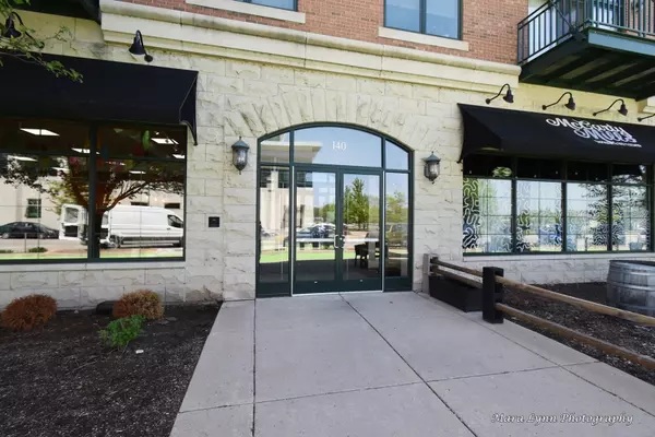 Aurora, IL 60506,140 S RIVER Street #403