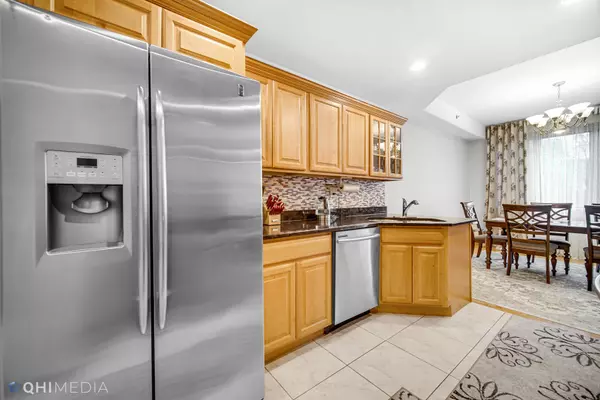 Hickory Hills, IL 60457,8832 S Roberts Road