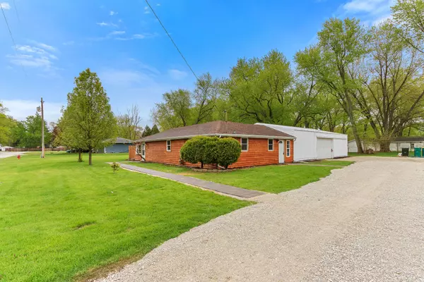 Braidwood, IL 60408,389 W Bergera Road