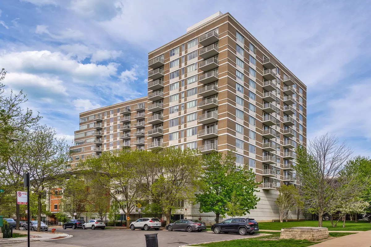 Chicago, IL 60605,1515 S Prairie Avenue #811