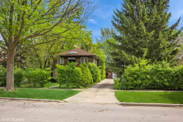 Western Springs, IL 60558,4601 Clausen Avenue