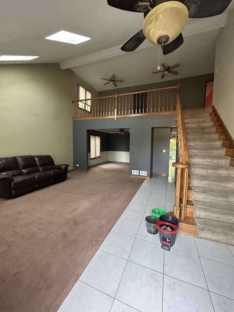 Addison, IL 60101,1531 W SQUIRE Lane