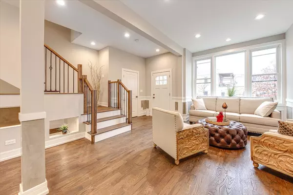 Chicago, IL 60647,2118 N Lawndale Avenue