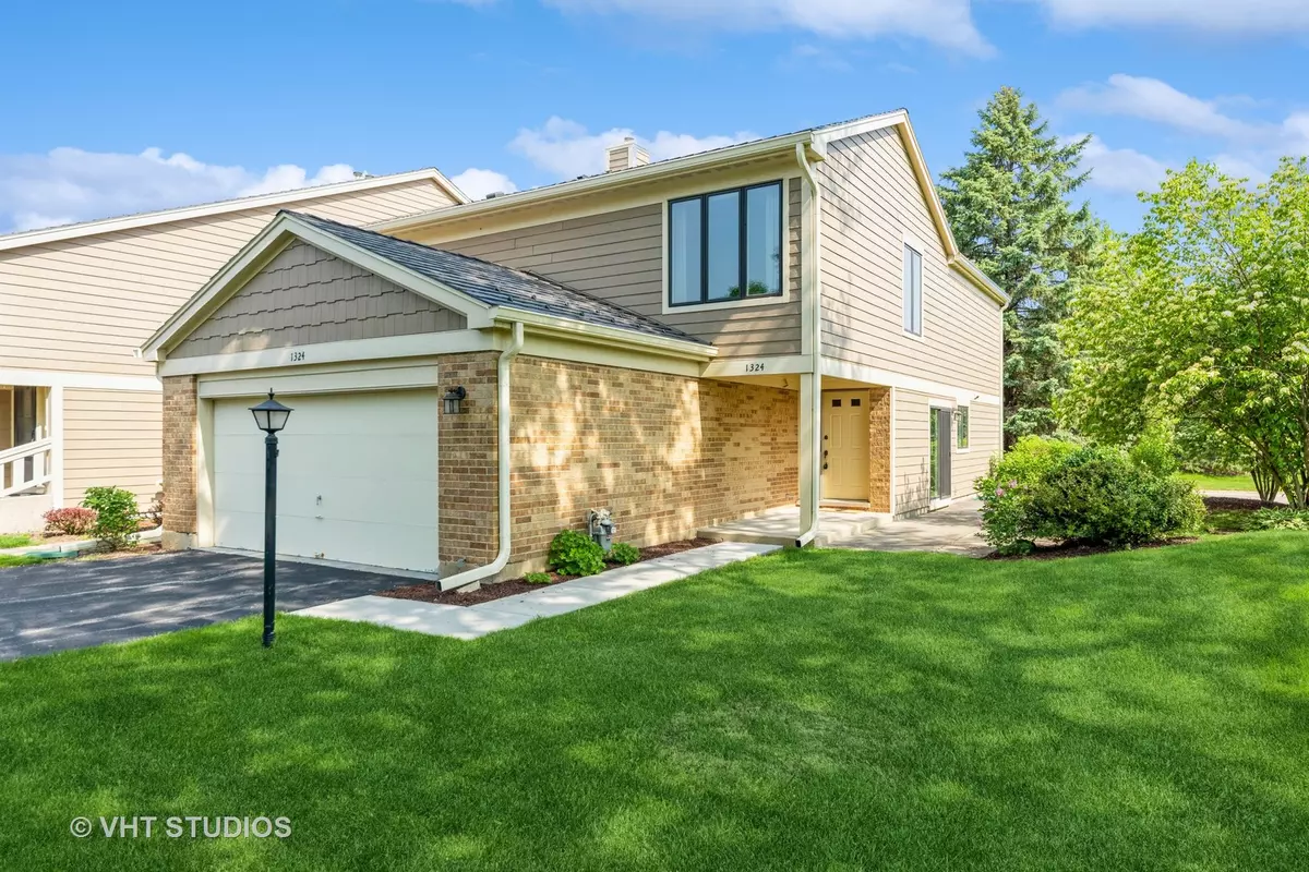 Libertyville, IL 60048,1324 PIMLICO Parkway #1324