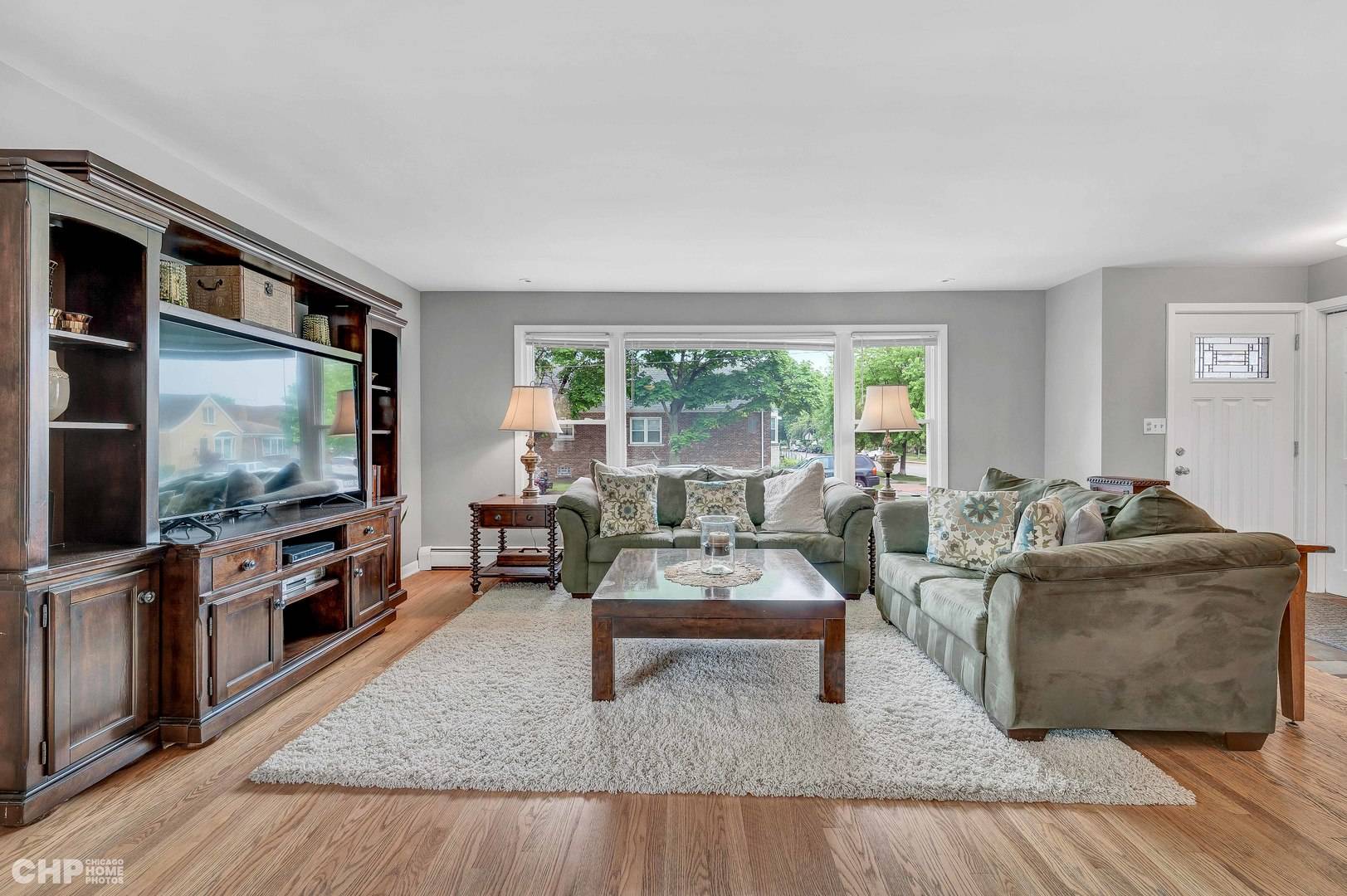 Chicago, IL 60630,6224 W EASTWOOD Avenue