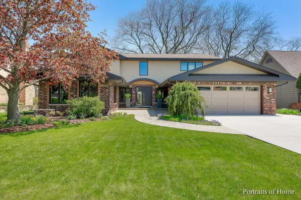 8517 Creekside Lane,  Darien,  IL 60561