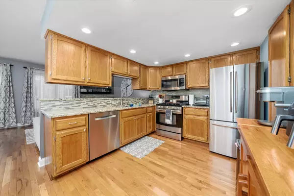 Justice, IL 60458,8023 W 82nd Street