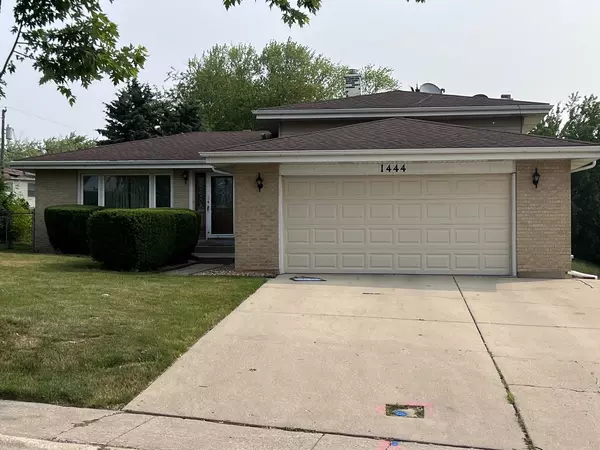 Glendale Heights, IL 60139,1444 Circle Drive