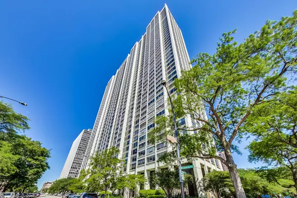 Chicago, IL 60657,2800 N Lake Shore Drive #2511