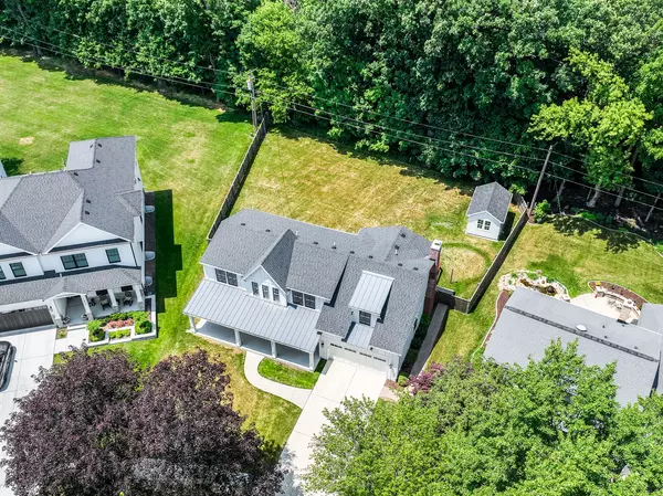 Naperville, IL 60540,1017 DOUGLAS Avenue