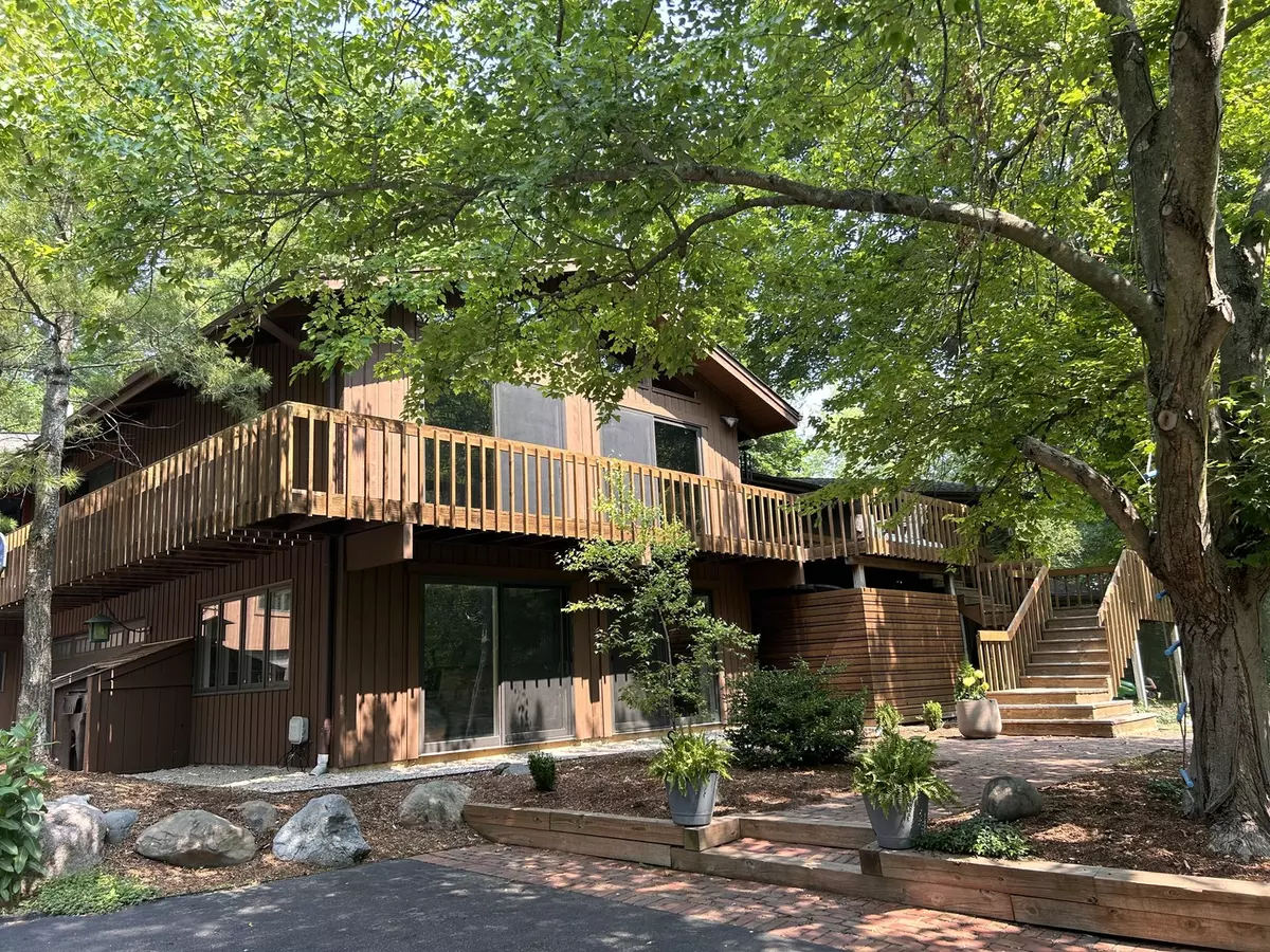 Tower Lakes, IL 60010,25466 N Wren Road